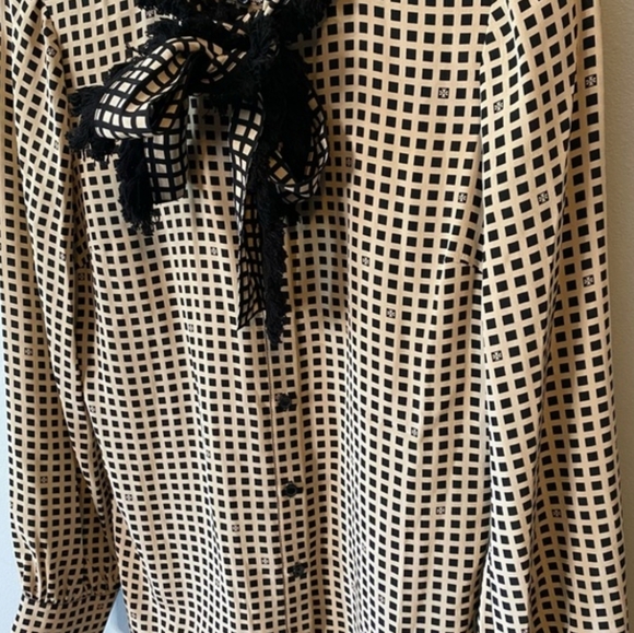 ✨ Tory Burch “Waverly” Silk Blouse – Size 10 - Picture 3 of 7